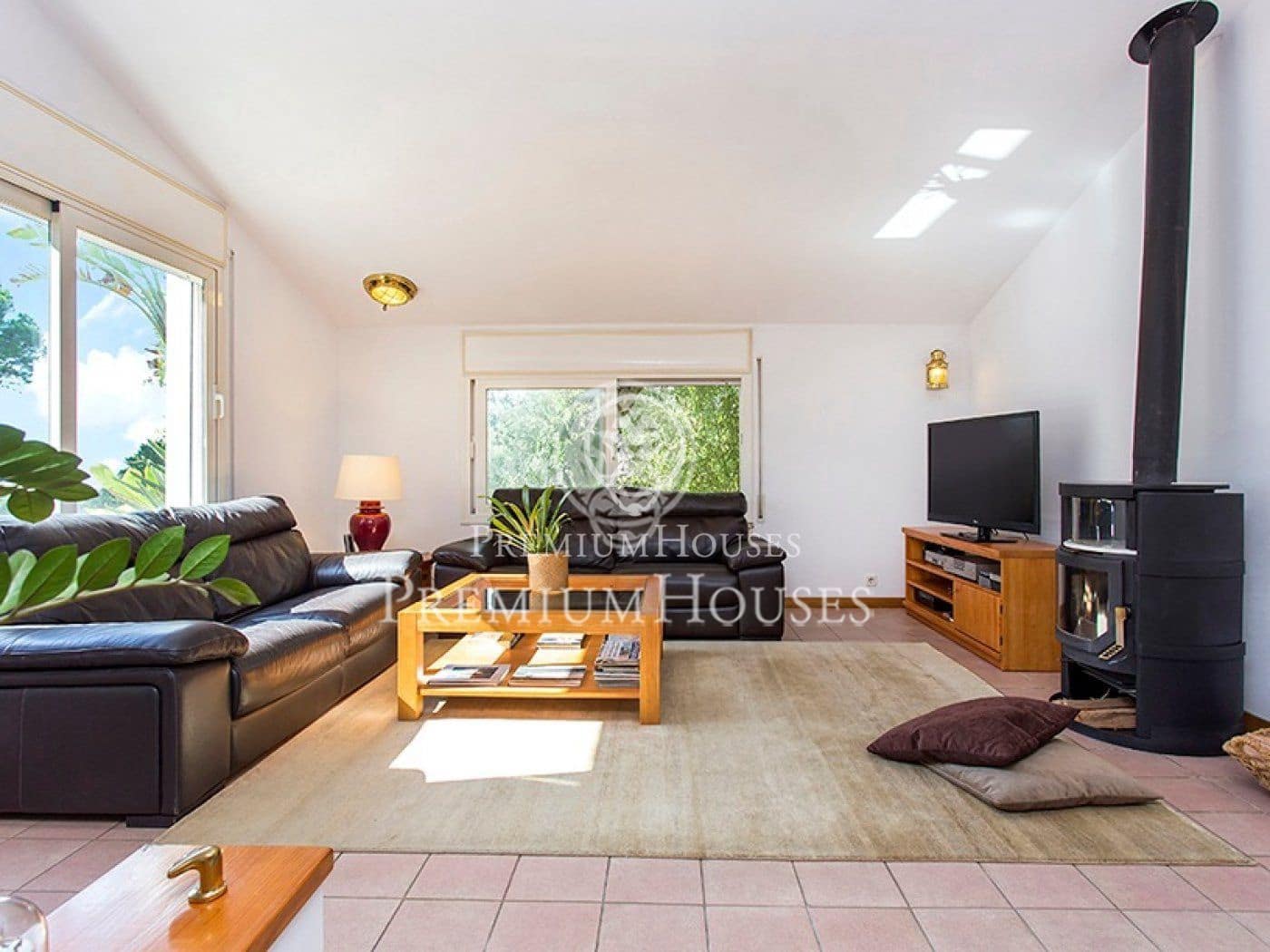 4 chambre Finca/Maison de Campagne à vendre à Cabrera de Mar avec piscine garage - 1 050 000 € (Ref: 9205047)