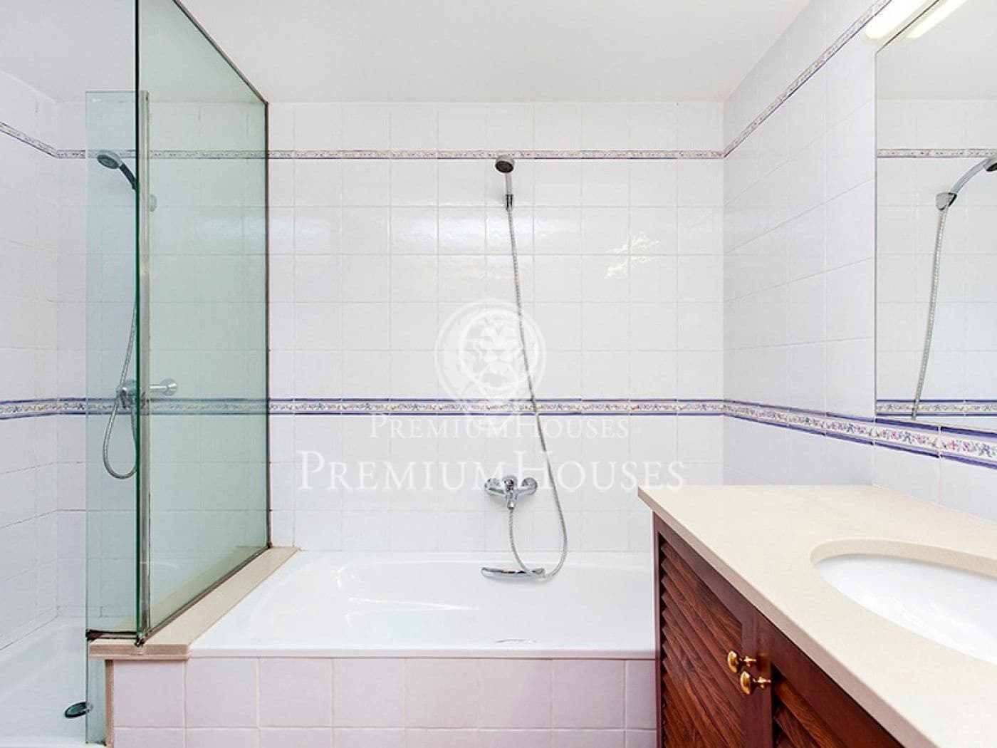 4 chambre Finca/Maison de Campagne à vendre à Cabrera de Mar avec piscine garage - 1 050 000 € (Ref: 9205047)