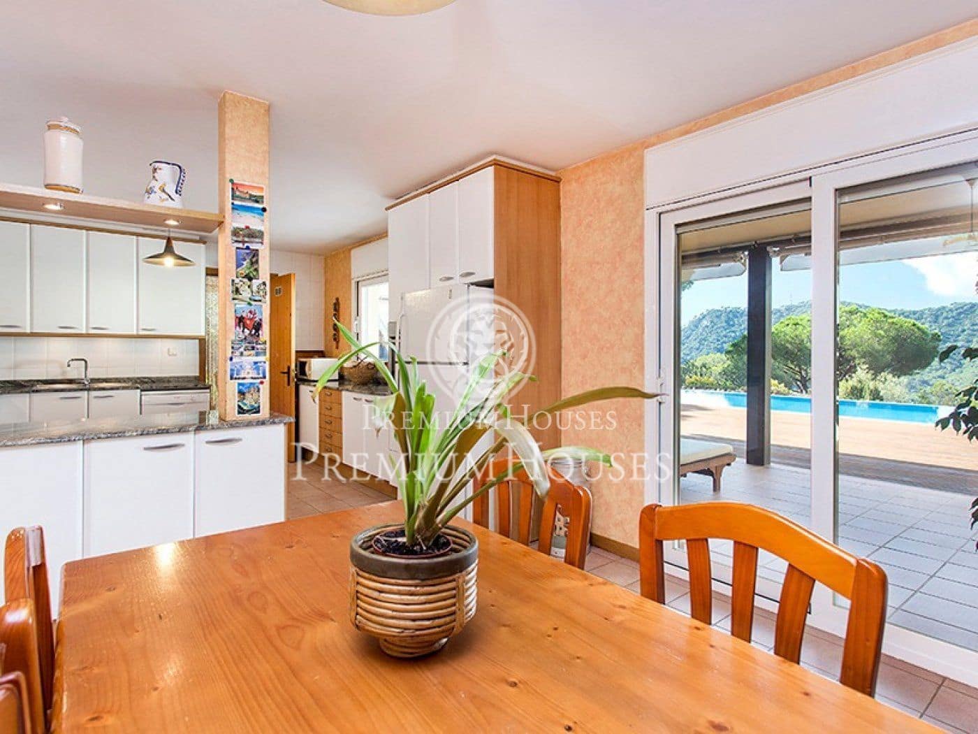 4 chambre Finca/Maison de Campagne à vendre à Cabrera de Mar avec piscine garage - 1 050 000 € (Ref: 9205047)