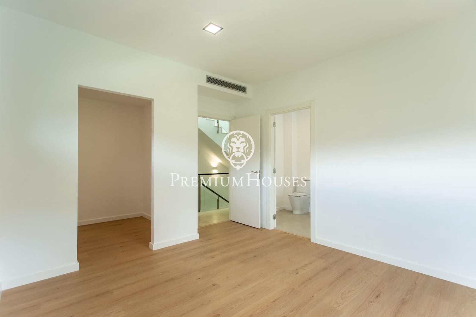 4 soveværelse Villa til salg i Alella med garage - € 990.000 (Ref: 9205048)