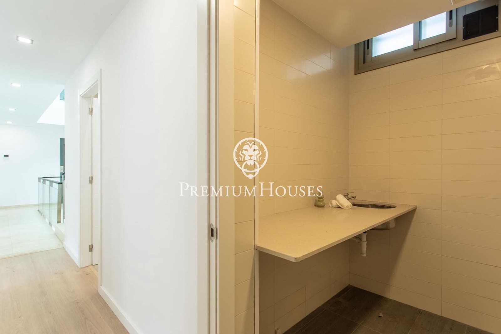 4 soveværelse Villa til salg i Alella med garage - € 990.000 (Ref: 9205048)