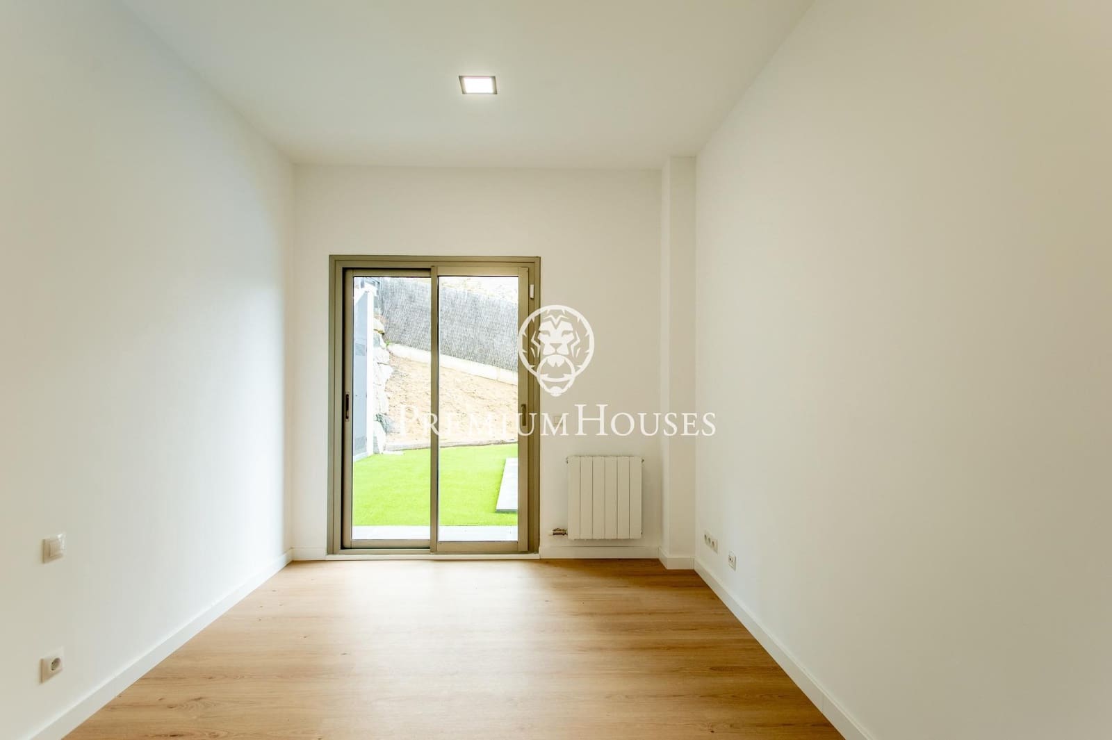 4 soveværelse Villa til salg i Alella med garage - € 990.000 (Ref: 9205048)