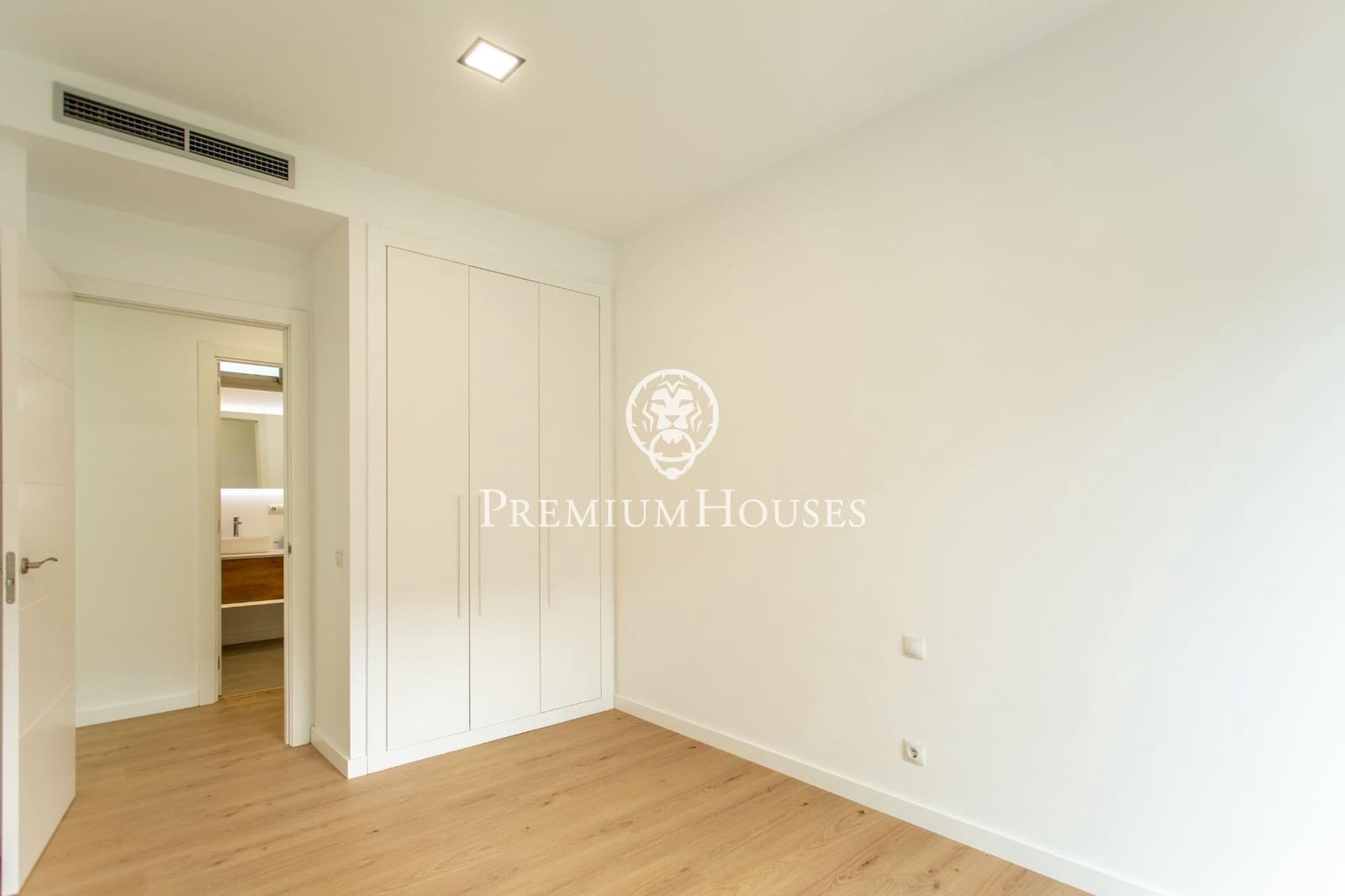 4 soveværelse Villa til salg i Alella med garage - € 990.000 (Ref: 9205048)