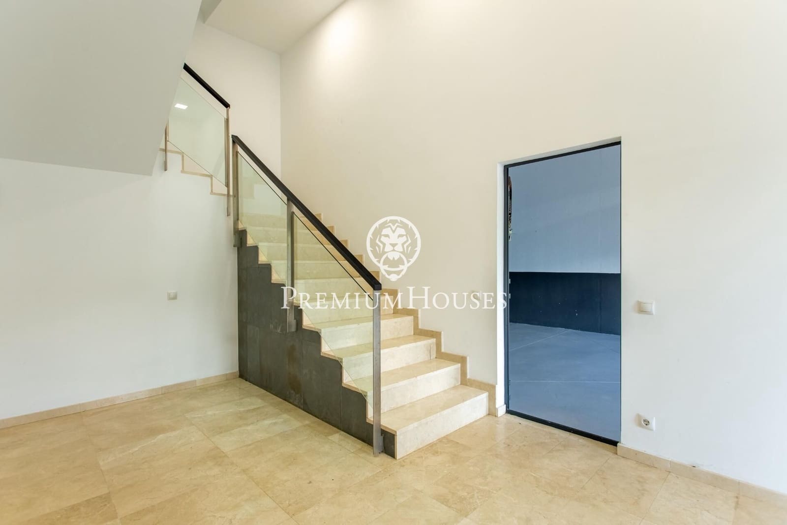 4 soveværelse Villa til salg i Alella med garage - € 990.000 (Ref: 9205048)