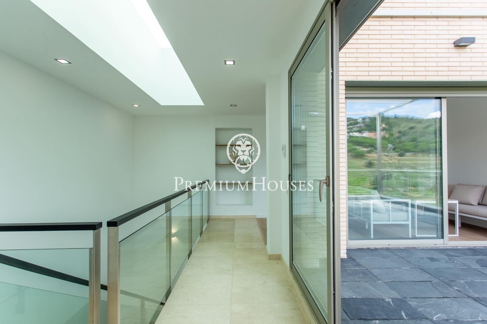 4 soveværelse Villa til salg i Alella med garage - € 990.000 (Ref: 9205048)