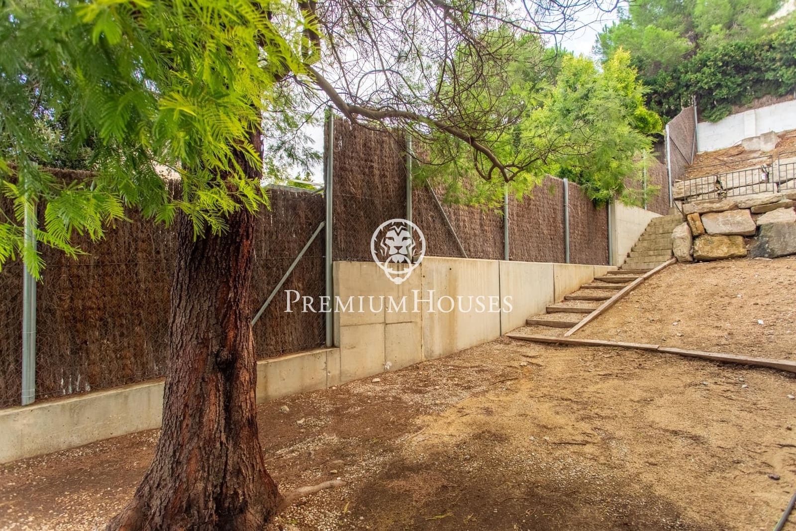 4 soveværelse Villa til salg i Alella med garage - € 990.000 (Ref: 9205048)