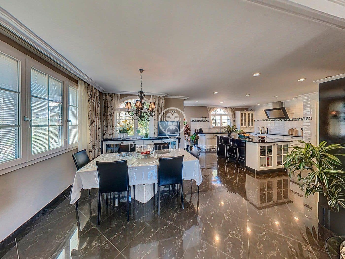 5 chambre Villa/Maison à vendre à Sant Andreu de Llavaneres avec piscine garage - 1 650 000 € (Ref: 9205049)