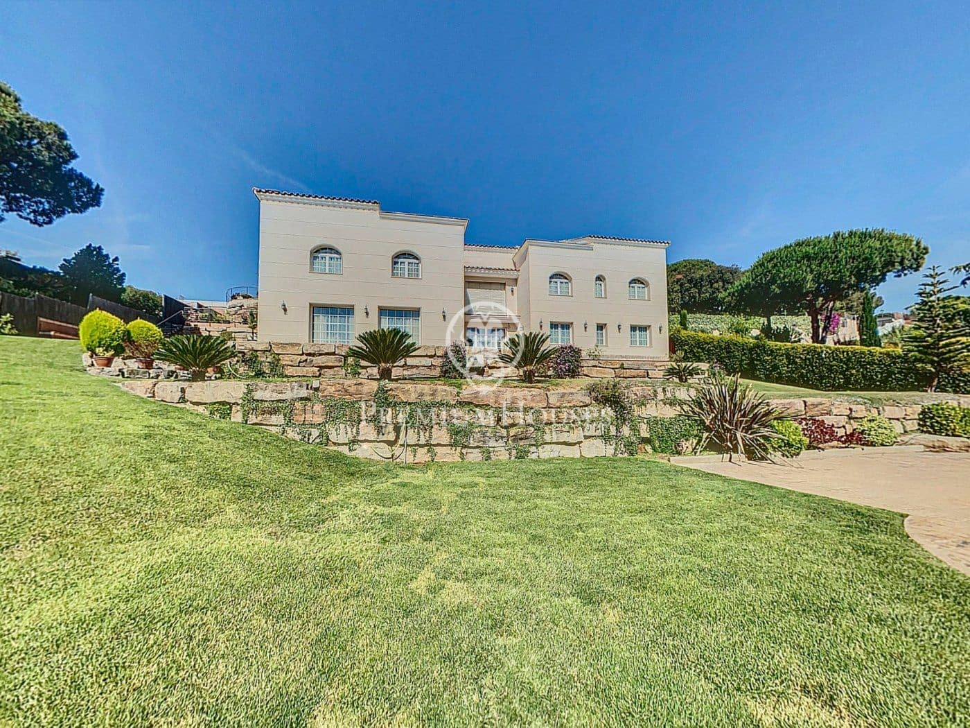 5 chambre Villa/Maison à vendre à Sant Andreu de Llavaneres avec piscine garage - 1 650 000 € (Ref: 9205049)