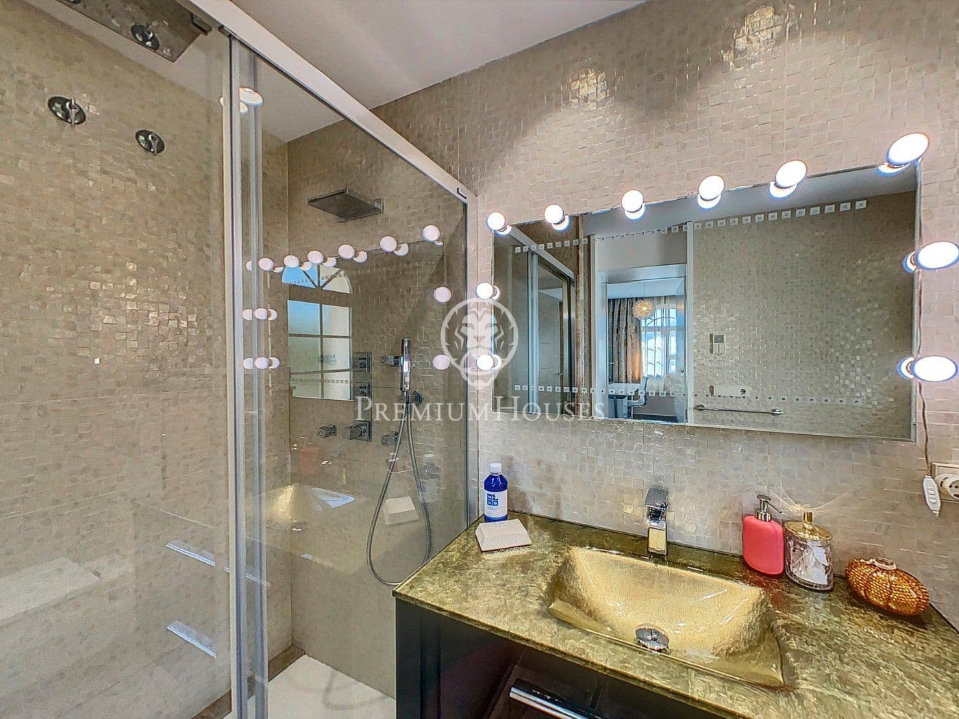 5 chambre Villa/Maison à vendre à Sant Andreu de Llavaneres avec piscine garage - 1 650 000 € (Ref: 9205049)