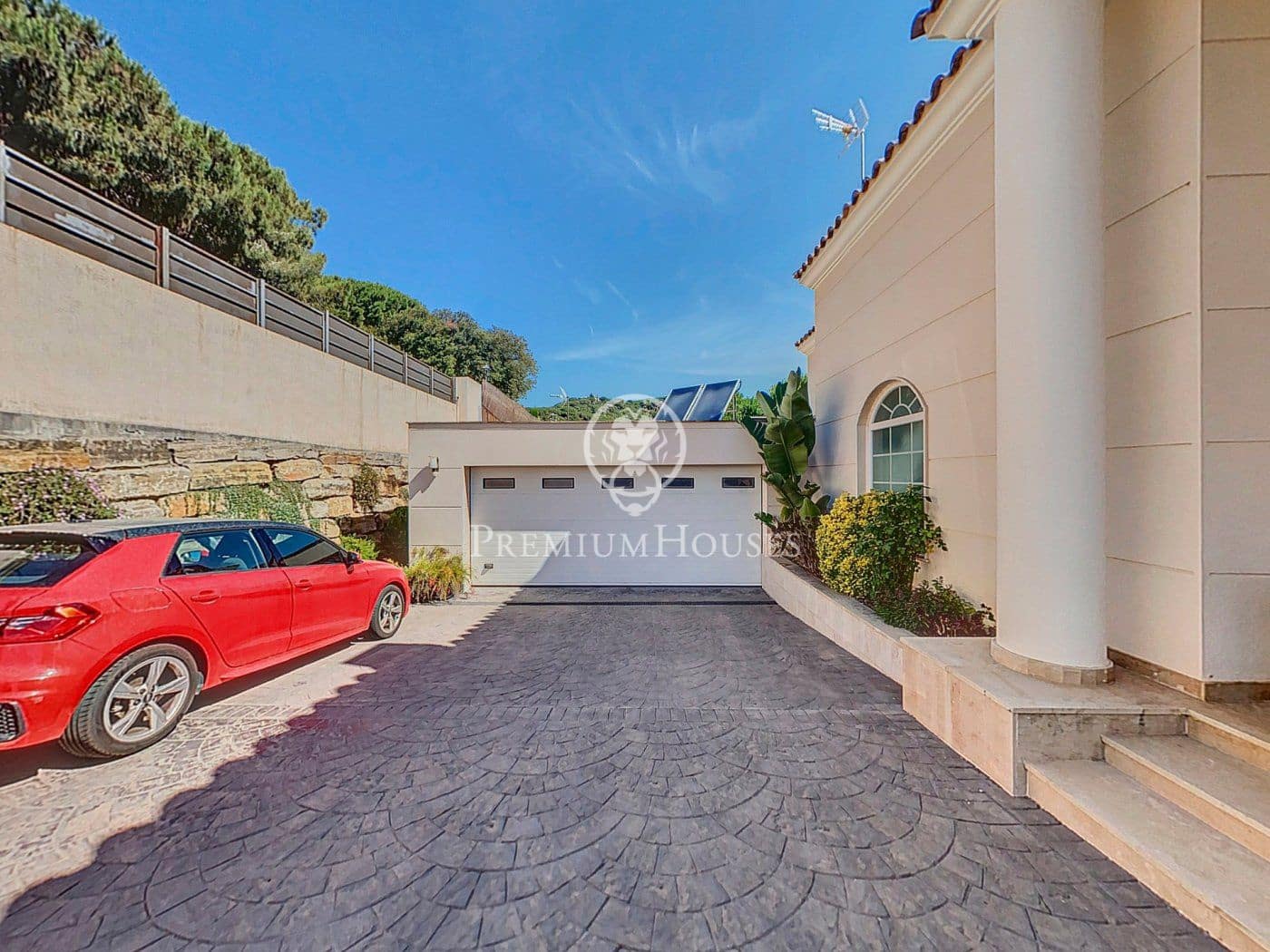 5 chambre Villa/Maison à vendre à Sant Andreu de Llavaneres avec piscine garage - 1 650 000 € (Ref: 9205049)