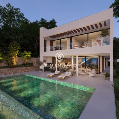 4 bedroom Villa for sale in Sant Andreu de Llavaneres with pool garage - € 2,200,000 (Ref: 9205051)