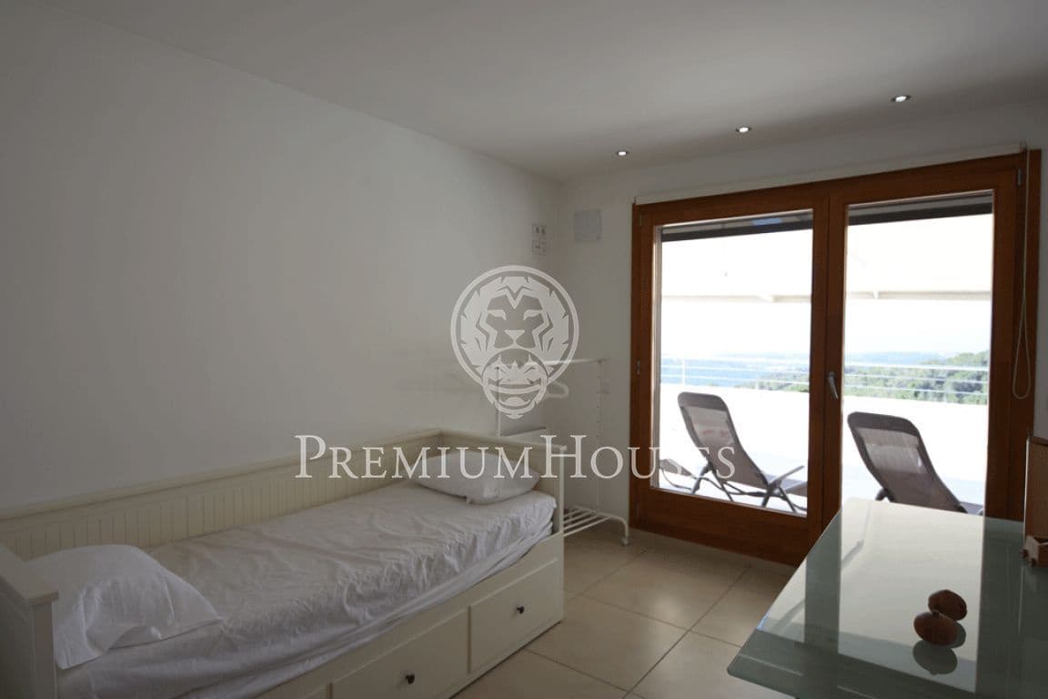 4 bedroom Villa for sale in Sant Cebria de Vallalta with pool garage - € 750,000 (Ref: 9205056)