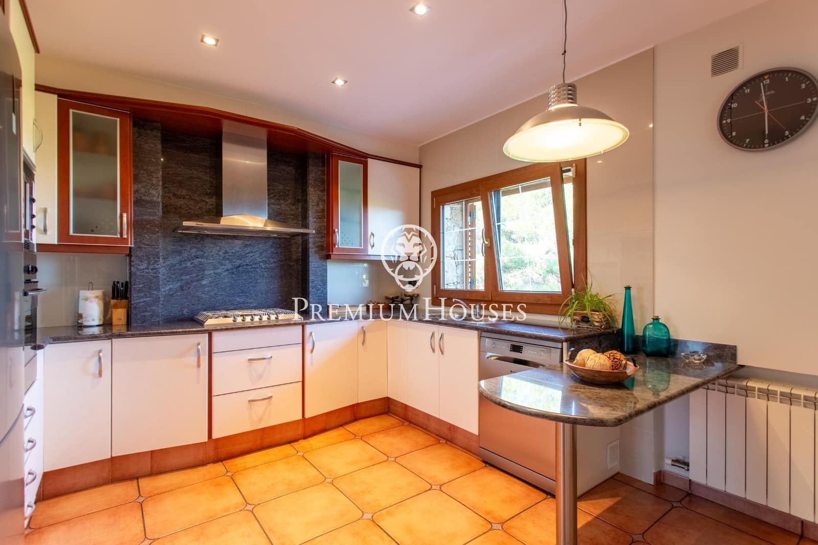 3 sypialnia Willa na sprzedaż w Argentona z garażem - 920 000 € (Ref: 9205058)