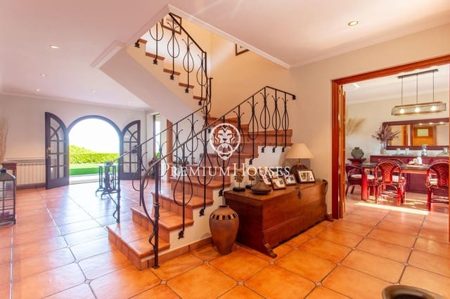 Chalet de 3 habitaciones en Argentona en venta con garaje - 895.000 € (Ref: 9205058)
