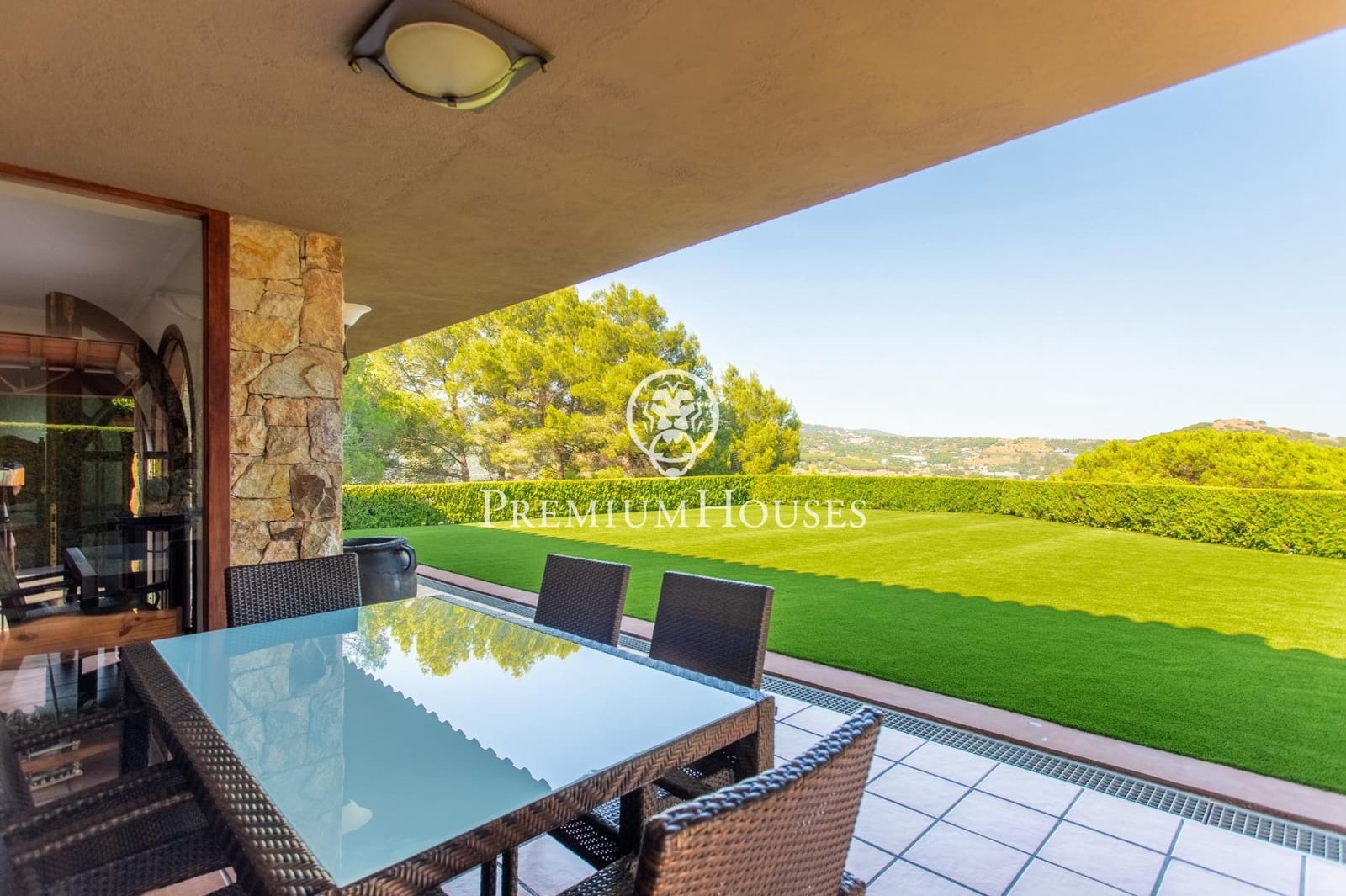 3 bedroom Villa for sale in Argentona with garage - € 895,000 (Ref: 9205058)