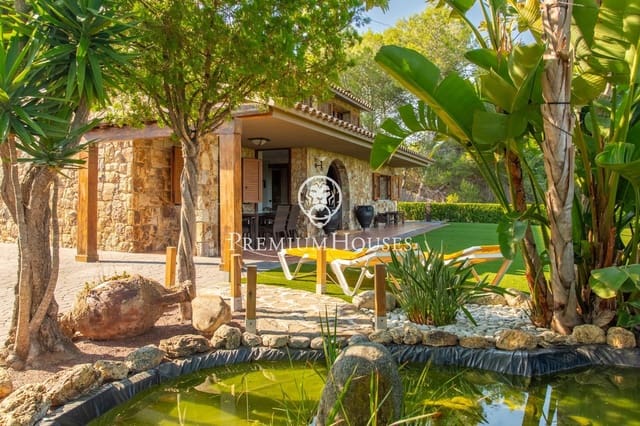 Chalet de 3 habitaciones en Argentona en venta con garaje - 895.000 € (Ref: 9205058)