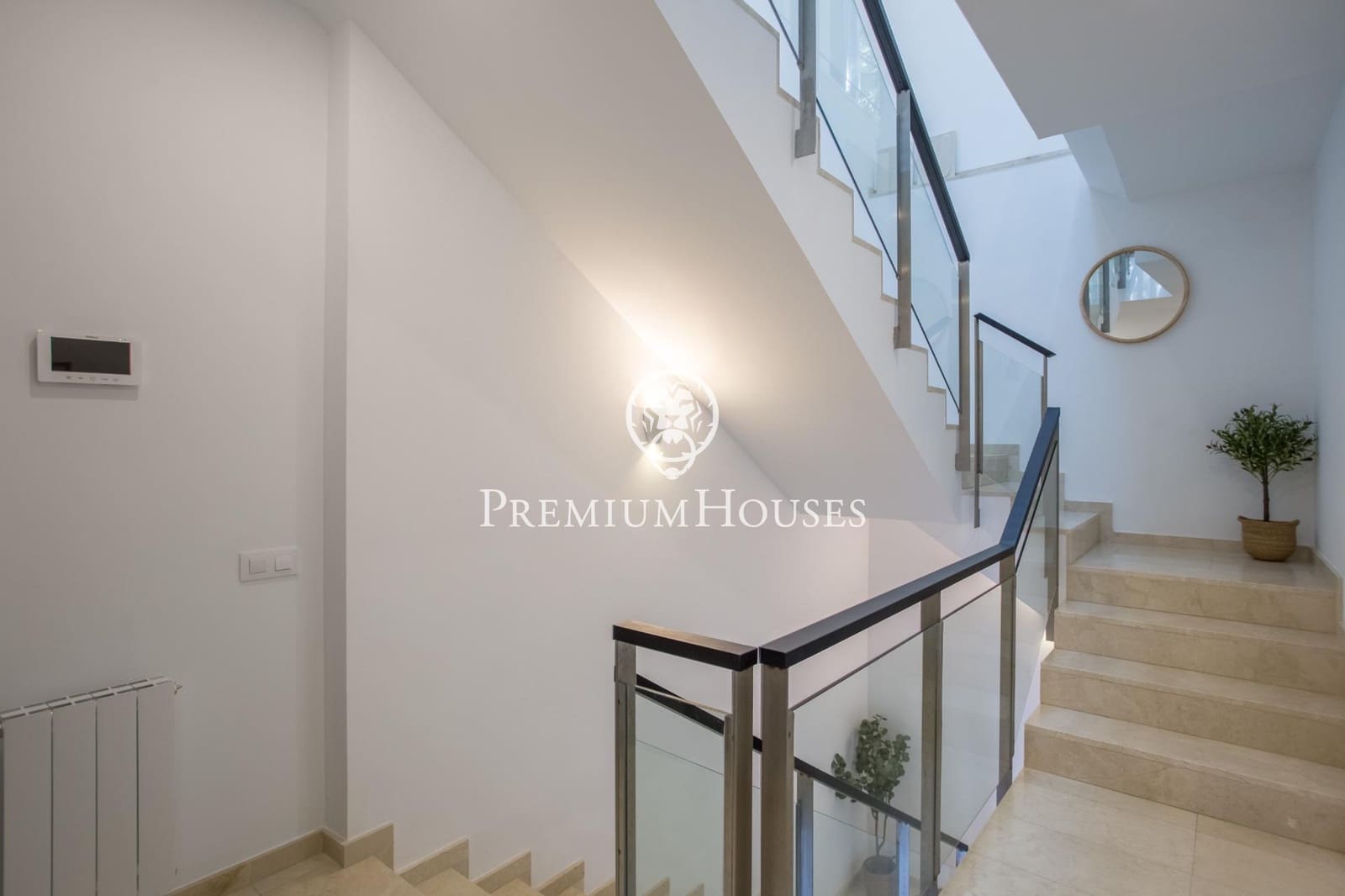 4 soveværelse Villa til salg i Alella med swimmingpool garage - € 1.090.000 (Ref: 9205059)