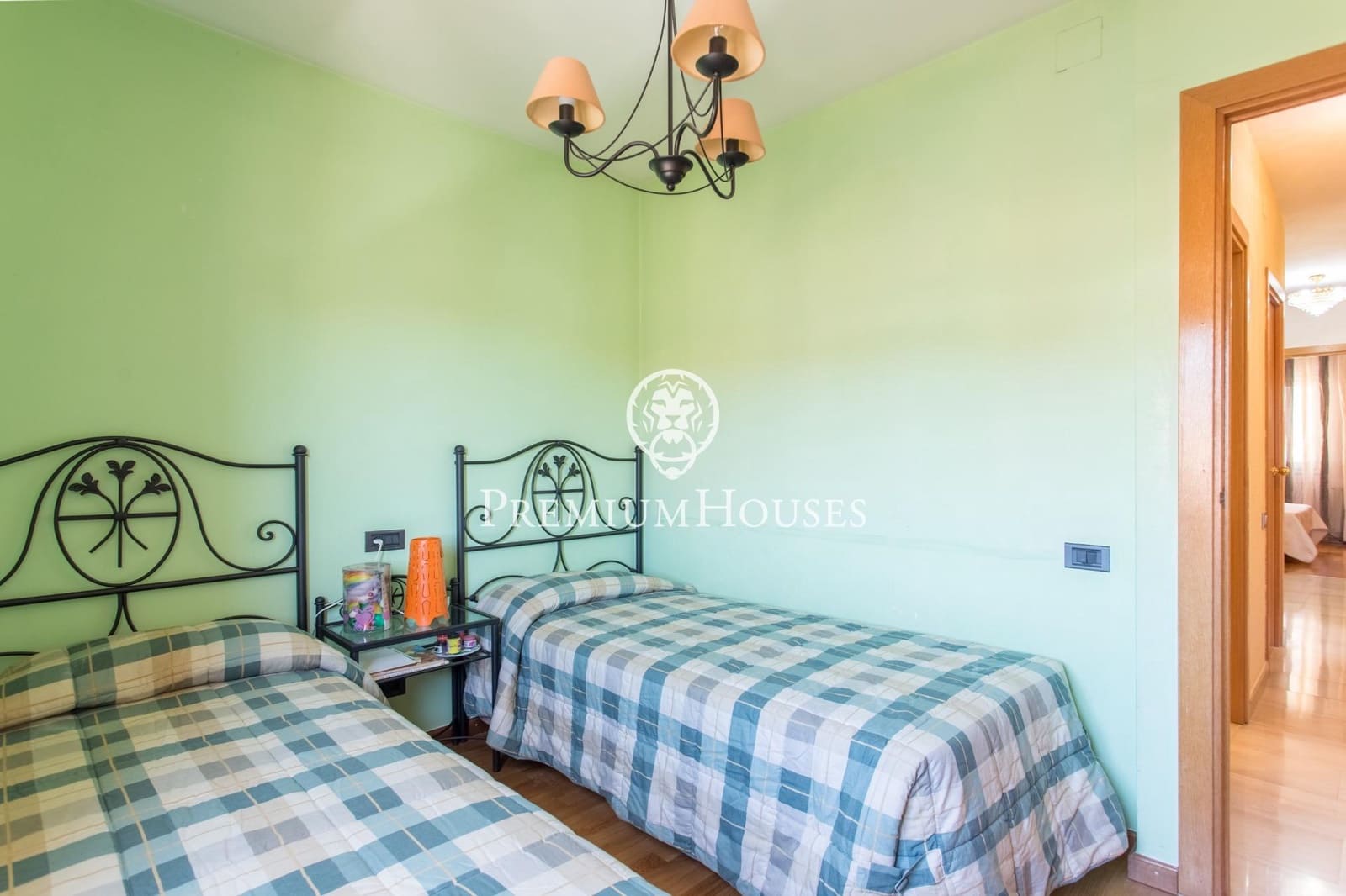 4 sypialnia Dom szeregowy na sprzedaż w Tiana z basenem garażem - 690 000 € (Ref: 9205061)