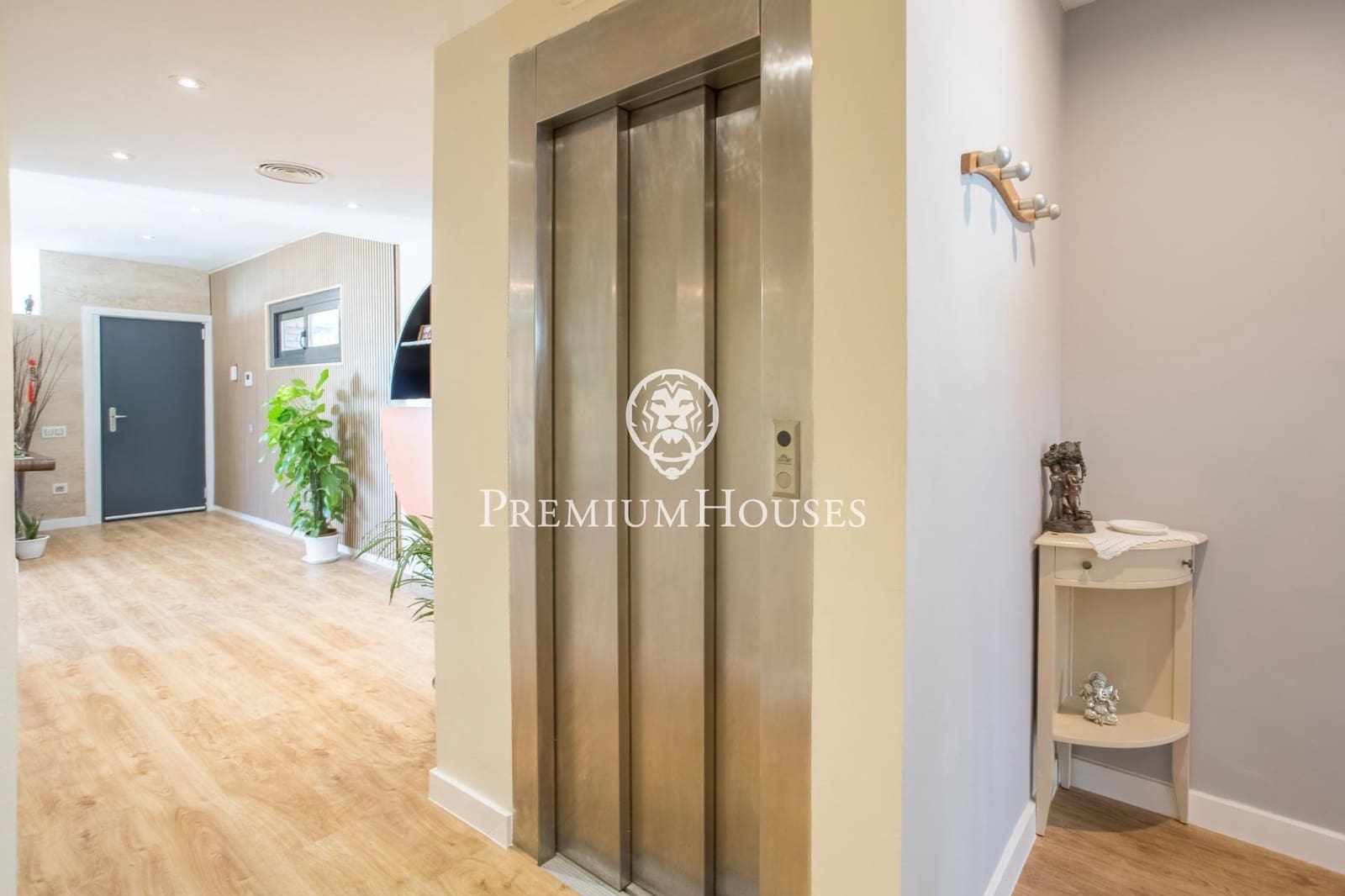 5 bedroom Villa for sale in Arenys de Mar with pool garage - € 825,000 (Ref: 9205064)