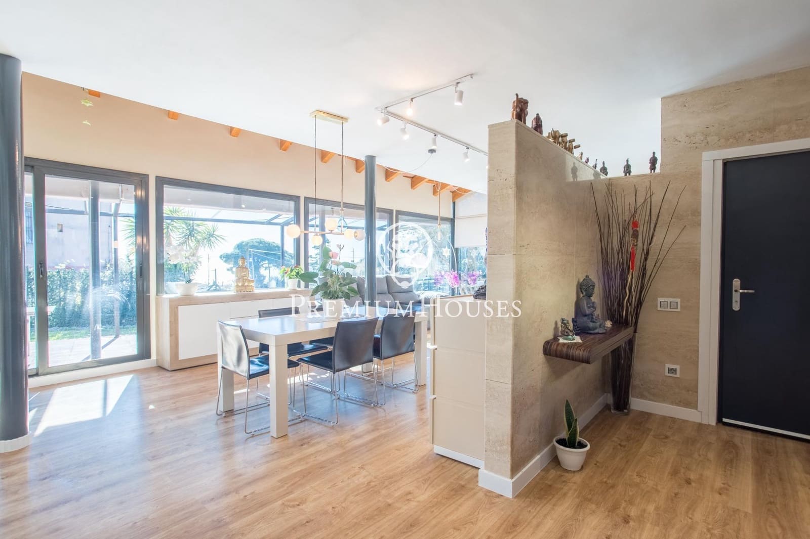 5 bedroom Villa for sale in Arenys de Mar with pool garage - € 825,000 (Ref: 9205064)