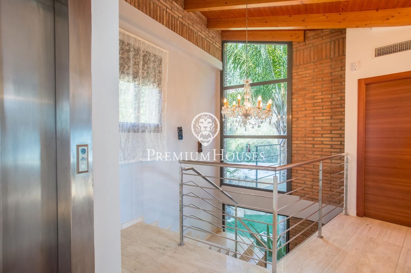 5 bedroom Villa for sale in Arenys de Mar with pool garage - € 825,000 (Ref: 9205064)