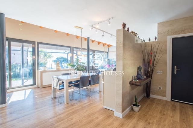 5 bedroom Villa for sale in Arenys de Mar with pool garage - € 825,000 (Ref: 9205064)