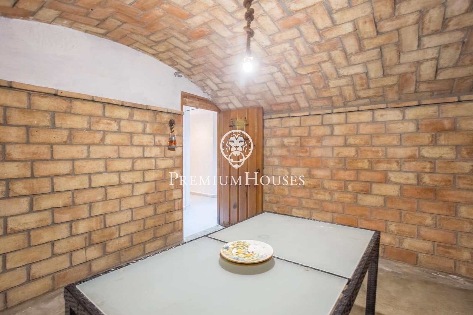 5 bedroom Villa for sale in Arenys de Mar with pool garage - € 825,000 (Ref: 9205064)