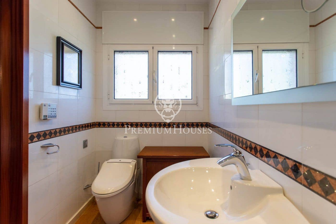 4 bedroom Villa for rent in Vilassar de Dalt with pool - € 3,950 (Ref: 9205066)