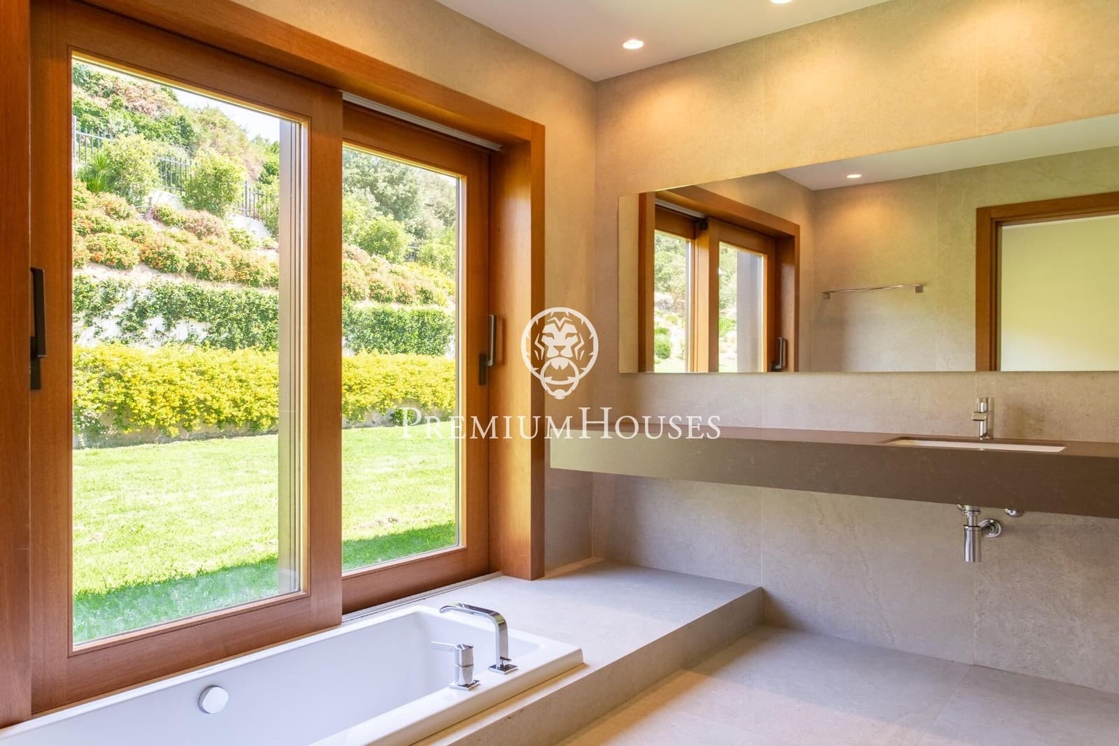 8 sypialnia Willa na sprzedaż w Sant Andreu de Llavaneres z basenem garażem - 17 000 000 € (Ref: 9205071)