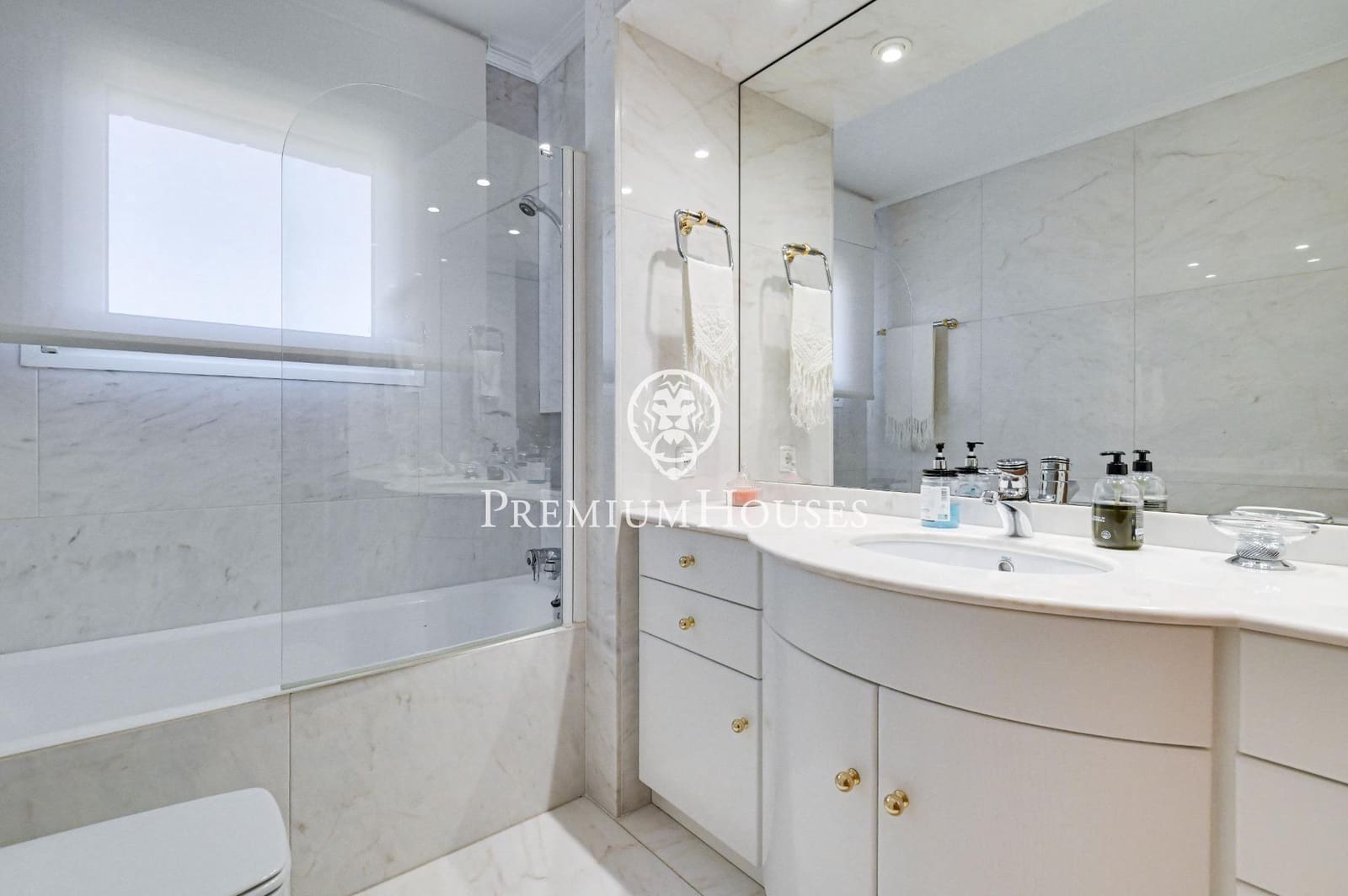 5 sypialnia Willa do wynajęcia w Argentona z garażem - 4 750 € (Ref: 9205072)