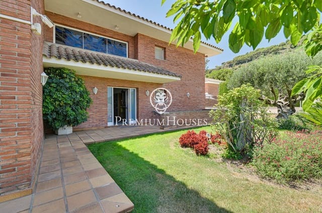 5 slaapkamer Villa te huur in Argentona met garage - € 4.750 (Ref: 9205072)