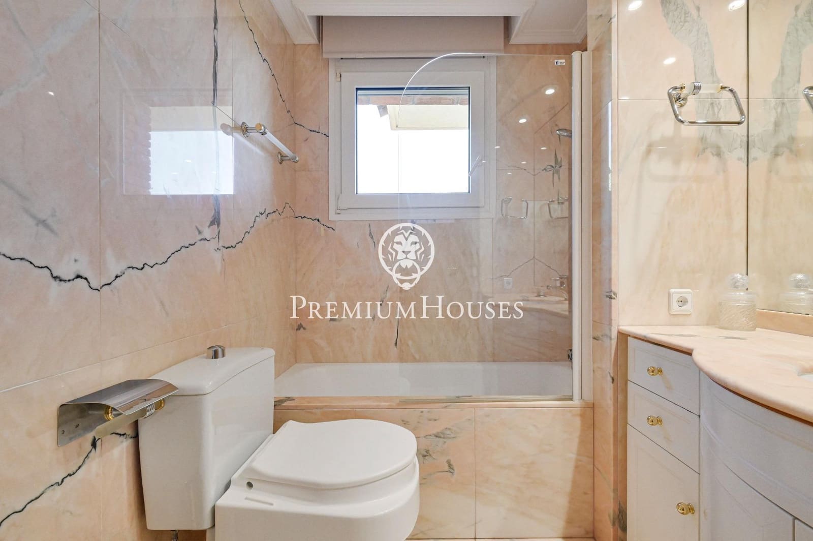 5 sypialnia Willa do wynajęcia w Argentona z garażem - 4 300 € (Ref: 9205072)