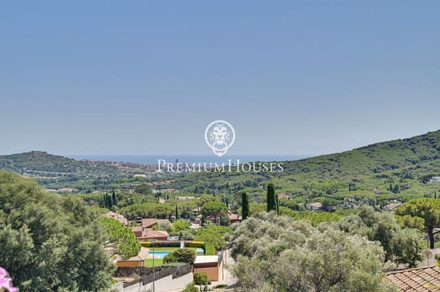 5 bedroom Villa for rent in Argentona with garage - € 4,300 (Ref: 9205072)