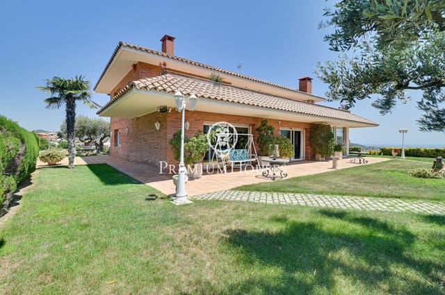 5 bedroom Villa for rent in Argentona with garage - € 4,300 (Ref: 9205072)