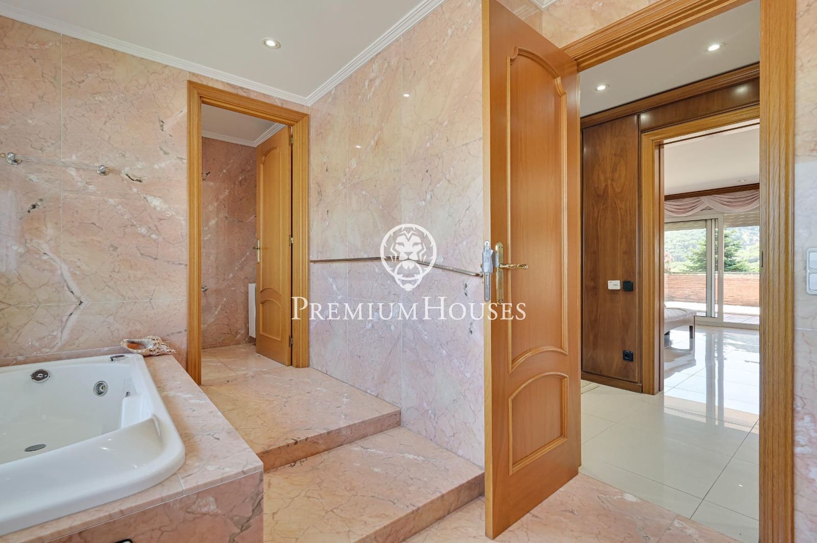 5 sypialnia Willa do wynajęcia w Argentona z garażem - 4 300 € (Ref: 9205072)