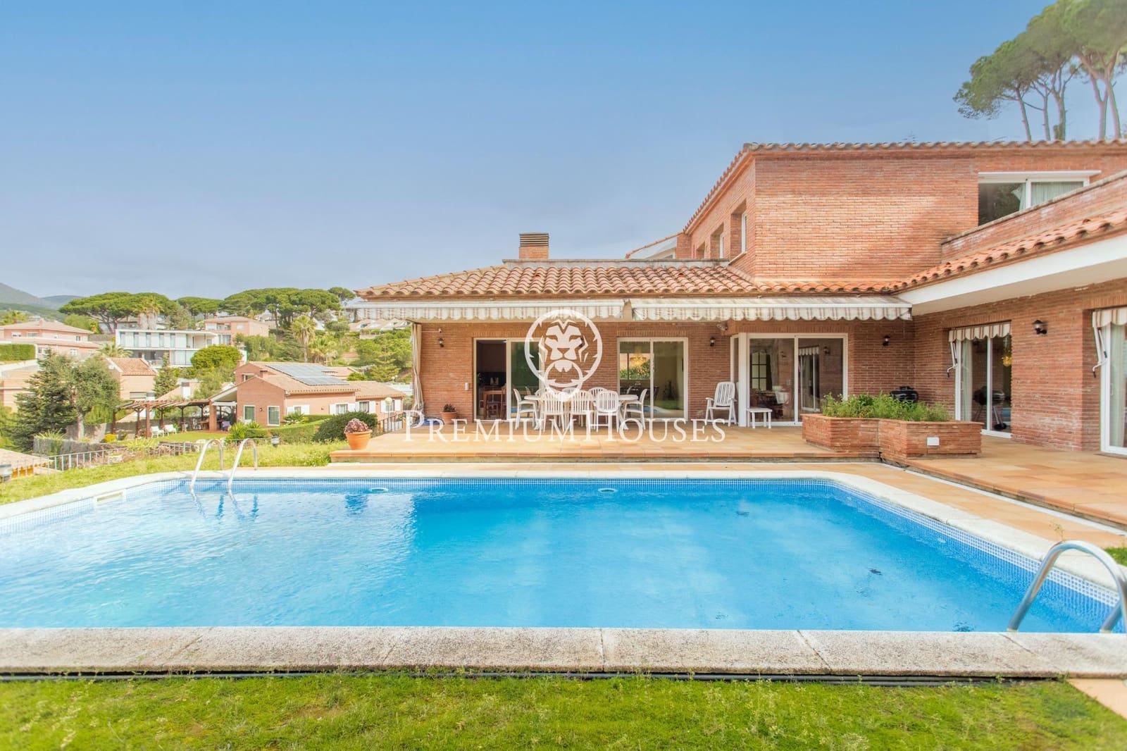 5 slaapkamer Villa te koop in Caldes d'Estrac met zwembad garage - € 830.000 (Ref: 9205074)