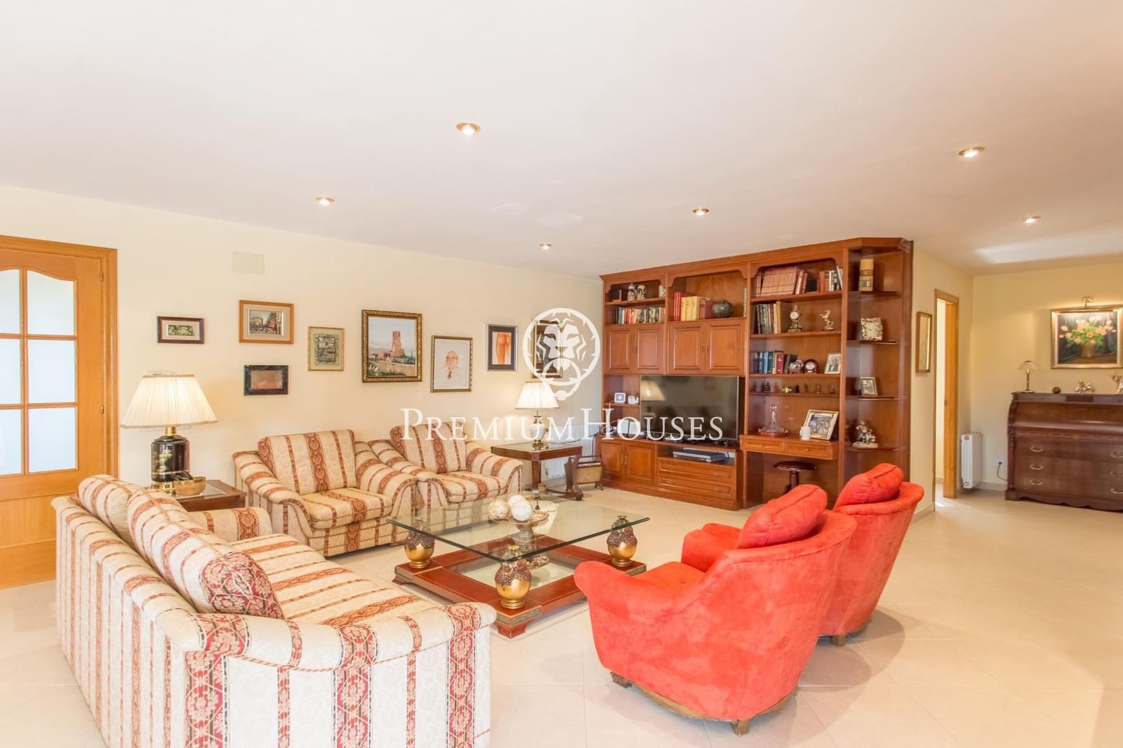 5 slaapkamer Villa te koop in Caldes d'Estrac met zwembad garage - € 830.000 (Ref: 9205074)