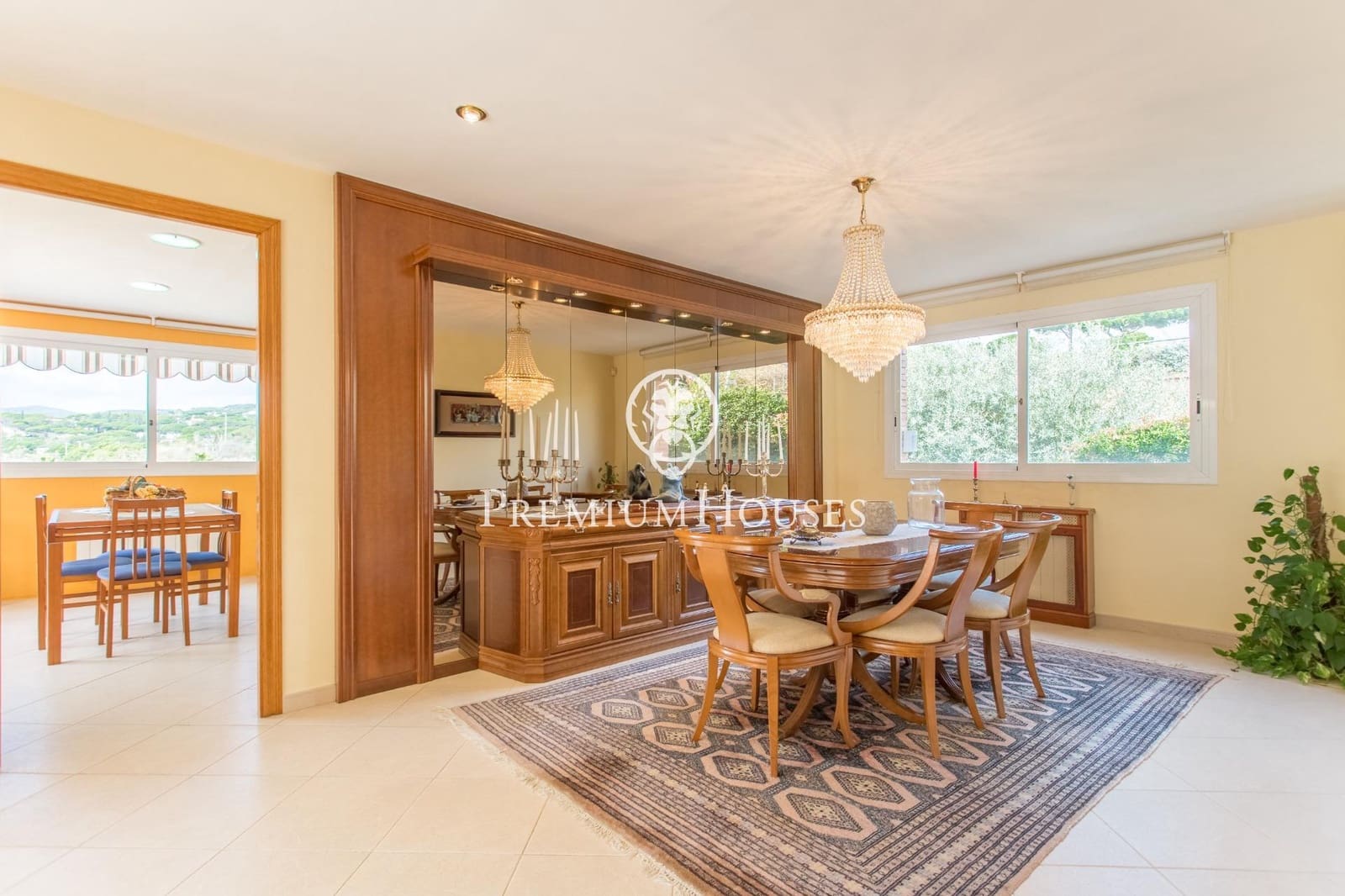 5 slaapkamer Villa te koop in Caldes d'Estrac met zwembad garage - € 830.000 (Ref: 9205074)