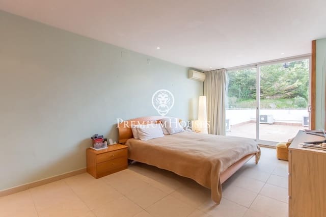 5 slaapkamer Villa te koop in Caldes d'Estrac met zwembad garage - € 830.000 (Ref: 9205074)