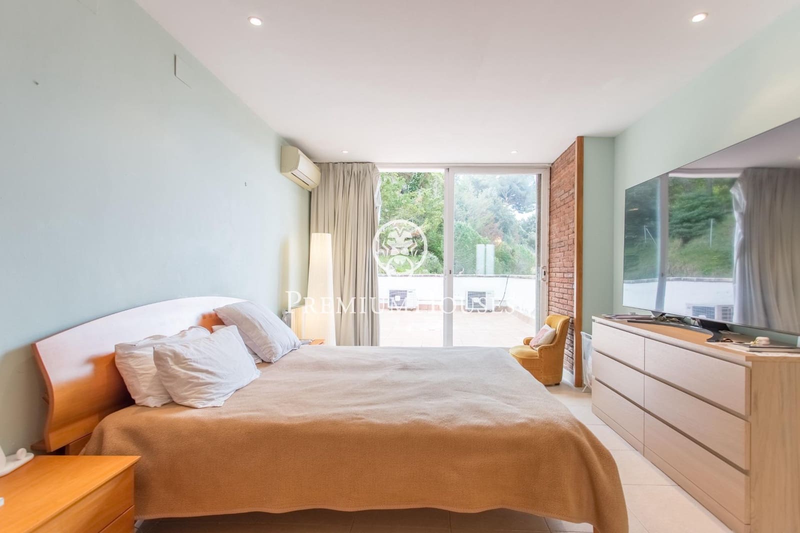 6 quarto Moradia para venda em Caldes d'Estrac com piscina garagem - 830 000 € (Ref: 9205074)