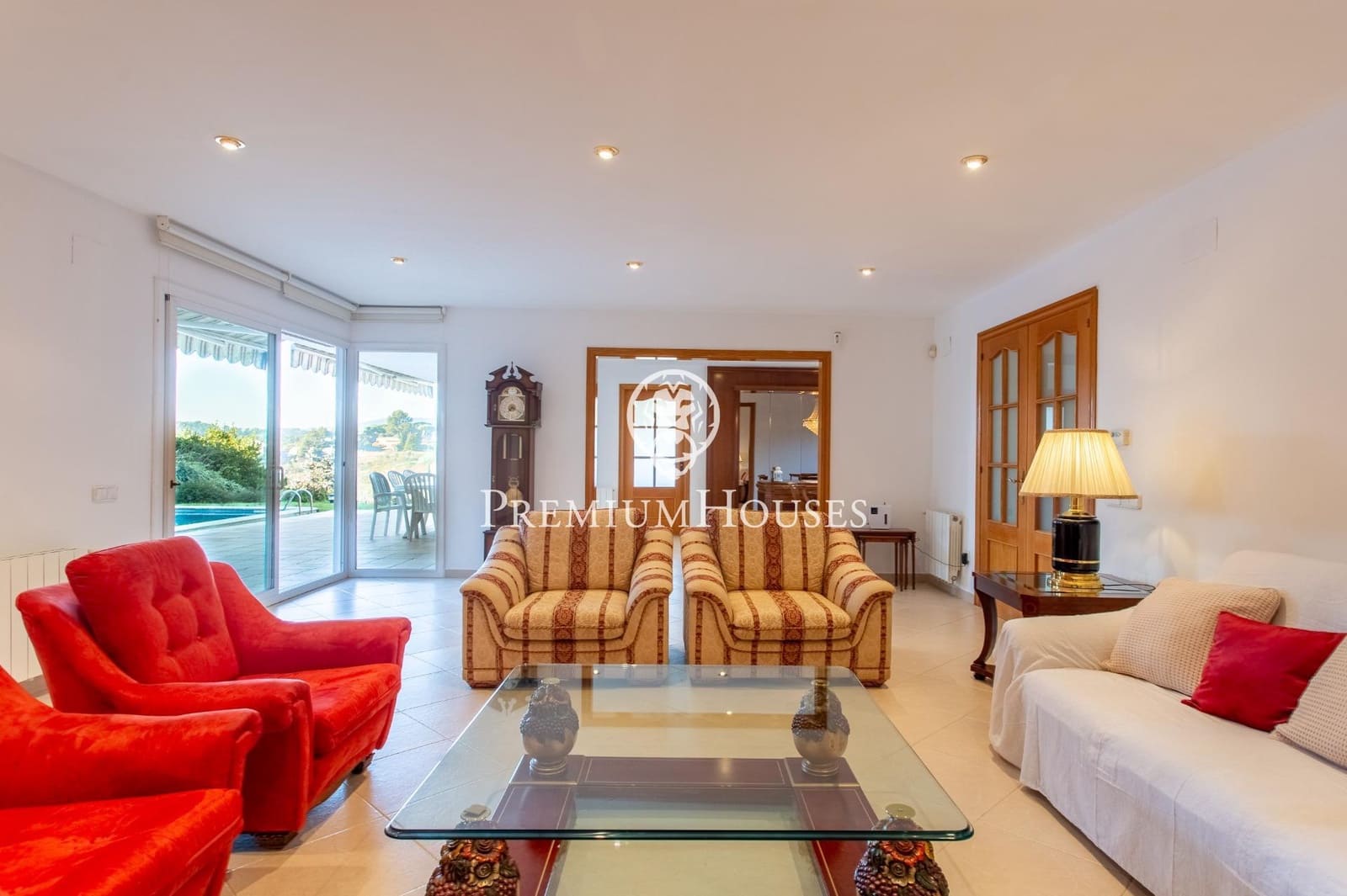 6 quarto Moradia para venda em Caldes d'Estrac com piscina garagem - 830 000 € (Ref: 9205074)