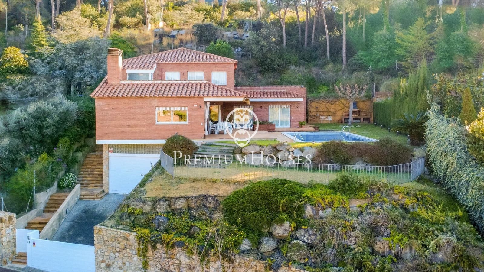 6 quarto Moradia para venda em Caldes d'Estrac com piscina garagem - 830 000 € (Ref: 9205074)