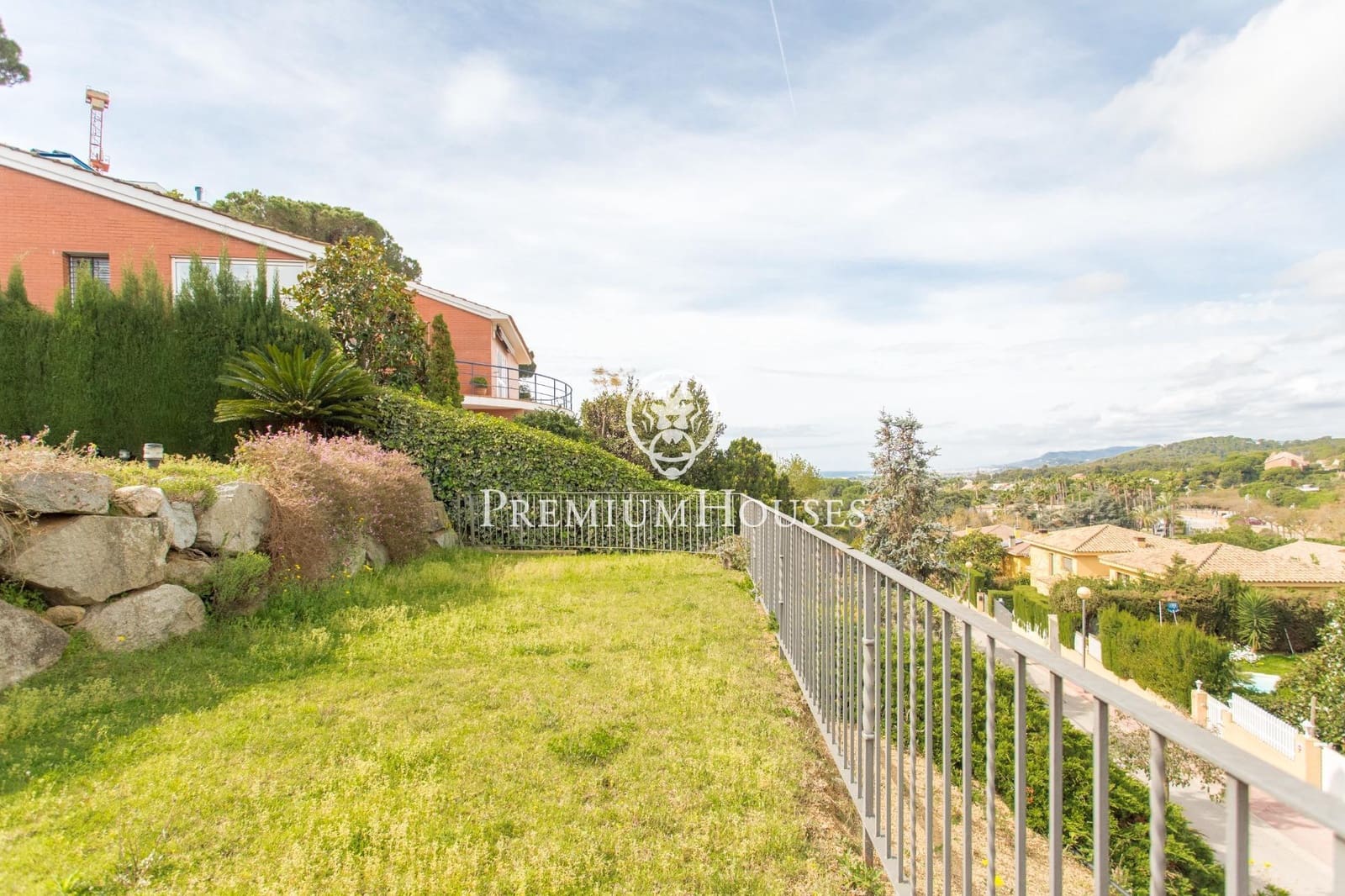 6 quarto Moradia para venda em Caldes d'Estrac com piscina garagem - 830 000 € (Ref: 9205074)