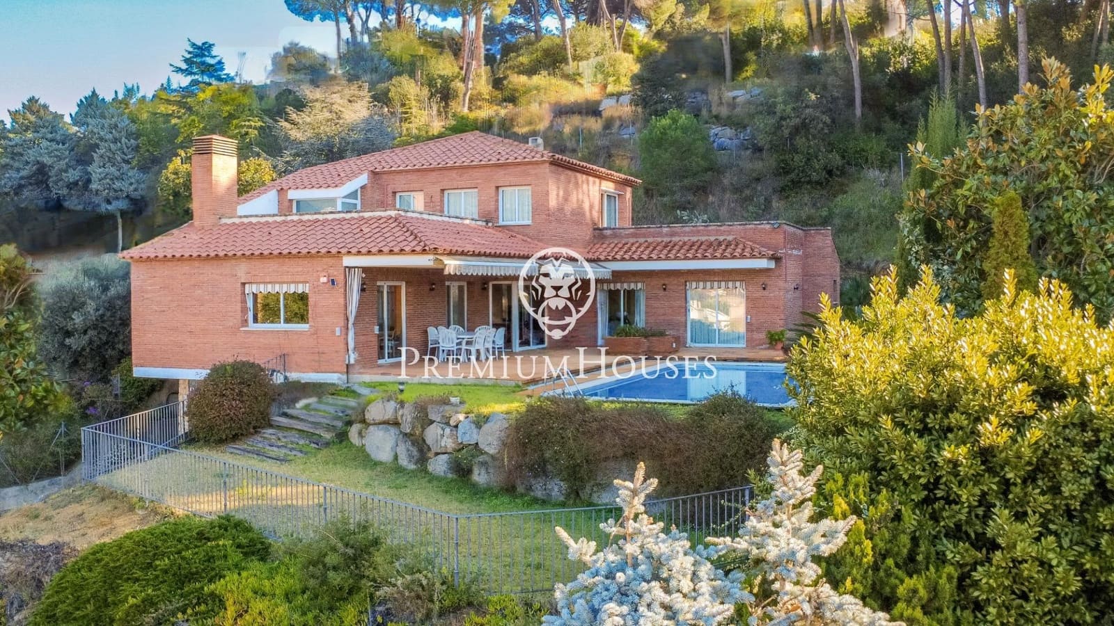 6 quarto Moradia para venda em Caldes d'Estrac com piscina garagem - 830 000 € (Ref: 9205074)