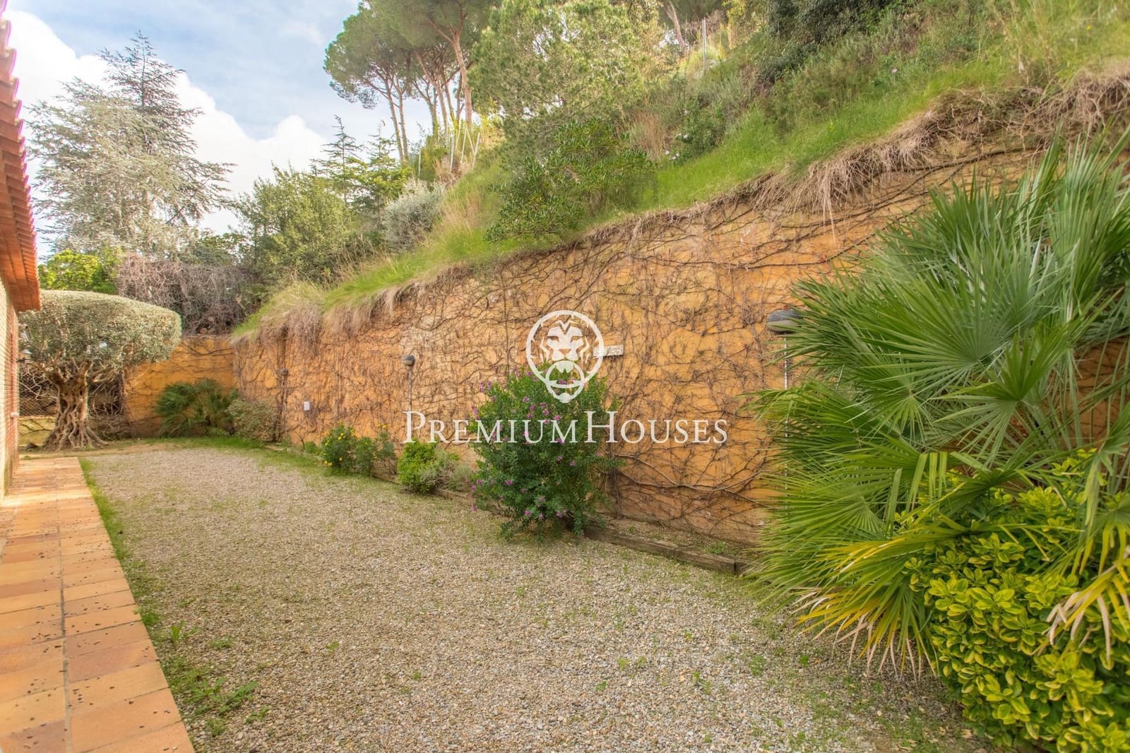 6 quarto Moradia para venda em Caldes d'Estrac com piscina garagem - 830 000 € (Ref: 9205074)