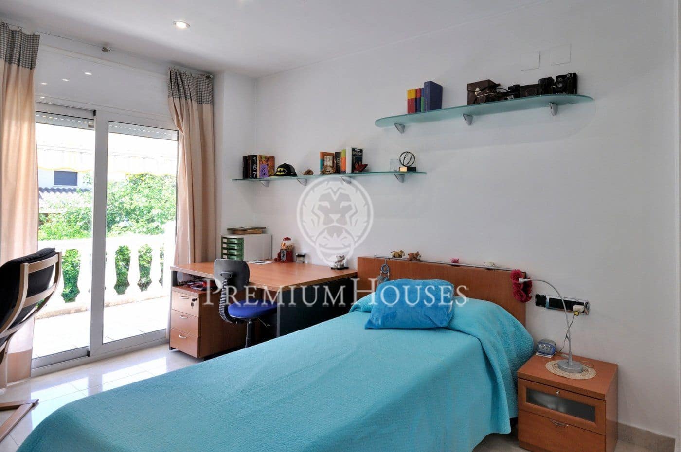 4 chambre Villa/Maison à vendre à Sant Andreu de Llavaneres avec garage - 850 000 € (Ref: 9205080)