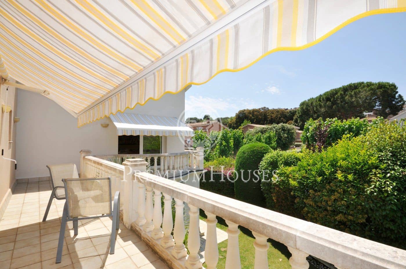 4 chambre Villa/Maison à vendre à Sant Andreu de Llavaneres avec garage - 850 000 € (Ref: 9205080)