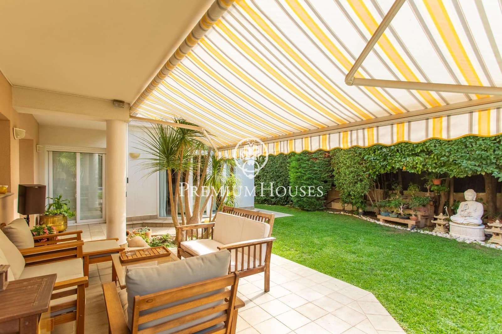 4 chambre Villa/Maison à vendre à Sant Andreu de Llavaneres avec garage - 850 000 € (Ref: 9205080)