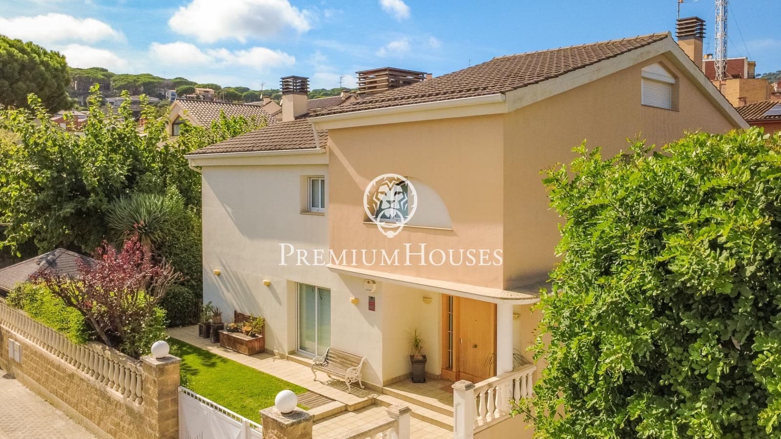 4 chambre Villa/Maison à vendre à Sant Andreu de Llavaneres avec garage - 850 000 € (Ref: 9205080)