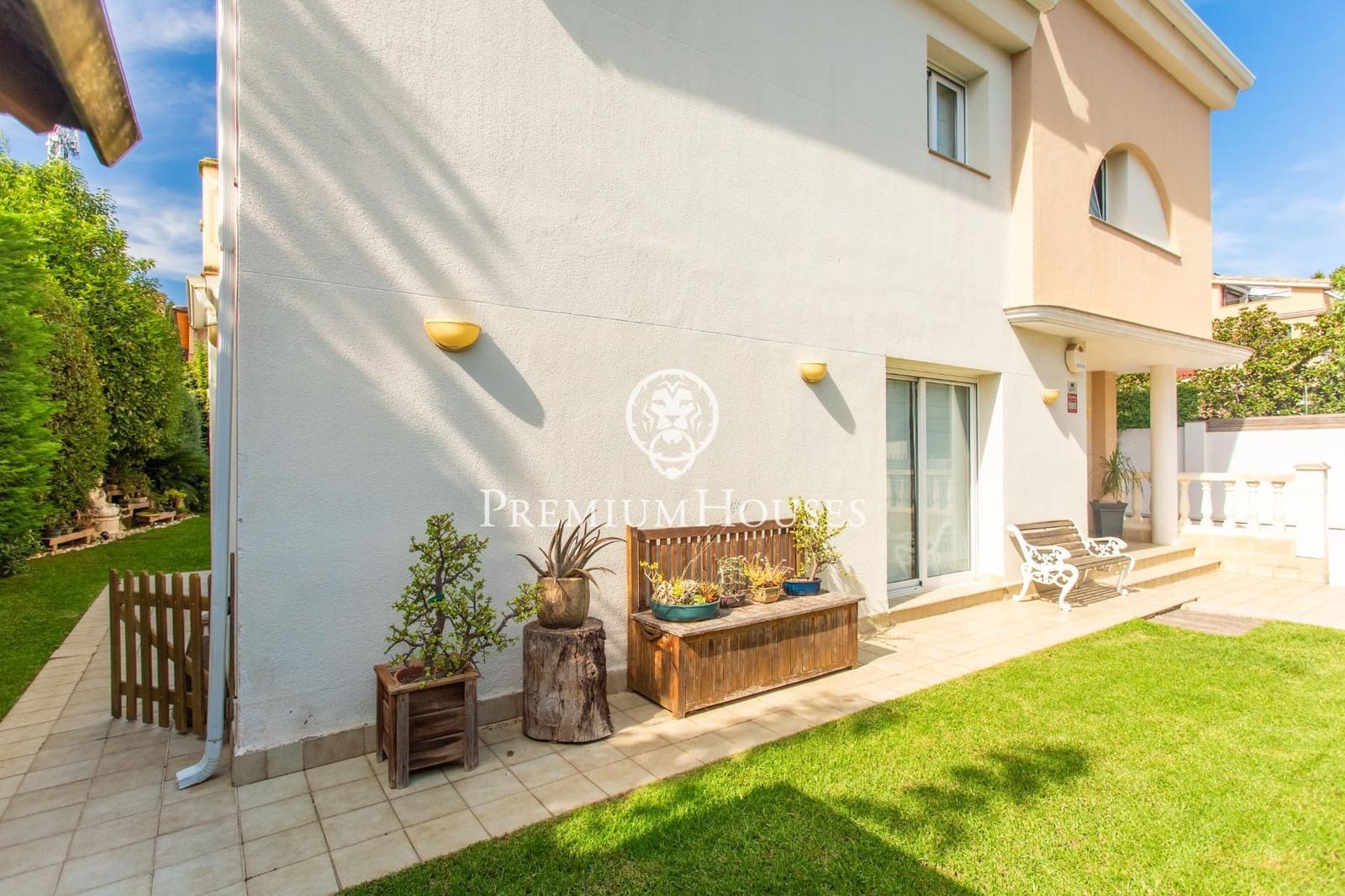 4 chambre Villa/Maison à vendre à Sant Andreu de Llavaneres avec garage - 850 000 € (Ref: 9205080)